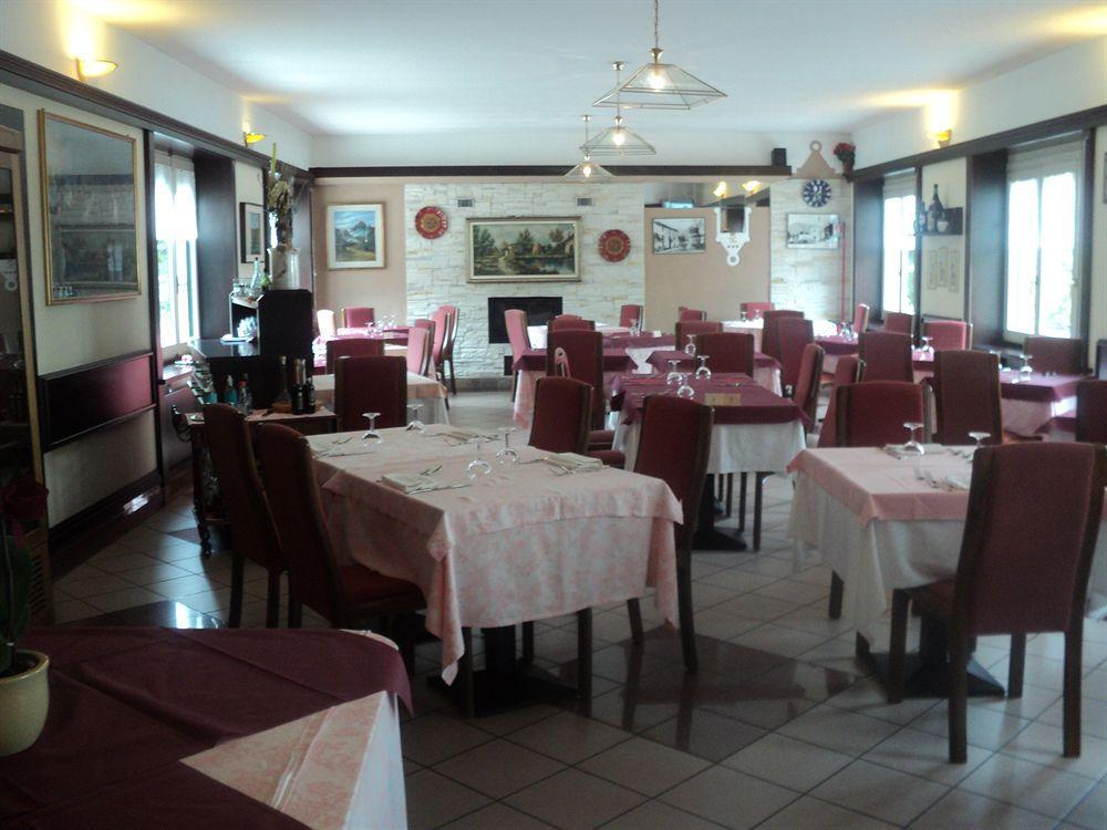 Albergo Del Cacciatore Cremeno エクステリア 写真