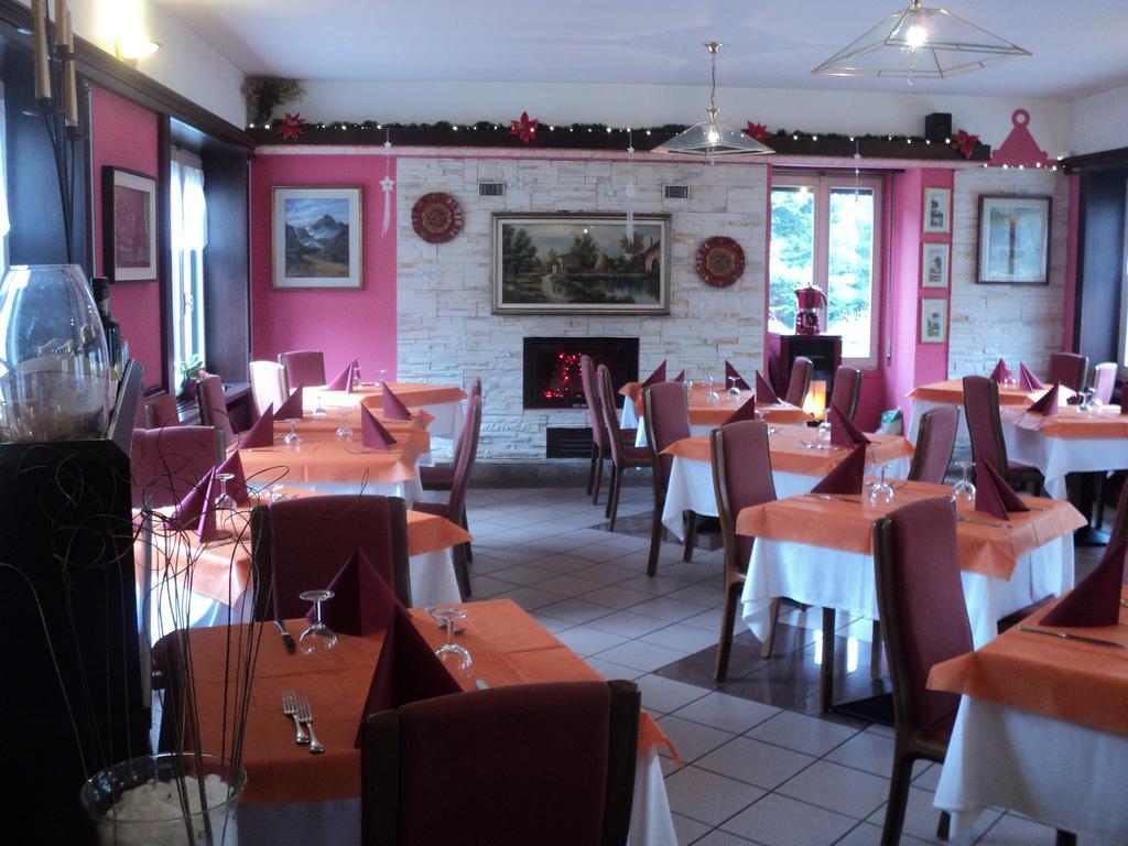 Albergo Del Cacciatore Cremeno エクステリア 写真