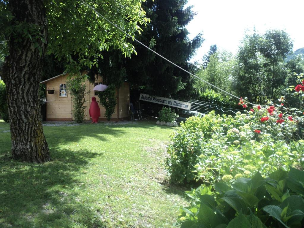 Albergo Del Cacciatore Cremeno エクステリア 写真